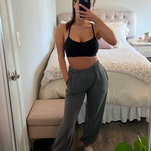 Brandy Melville Rosa sweatpants charcoal OS